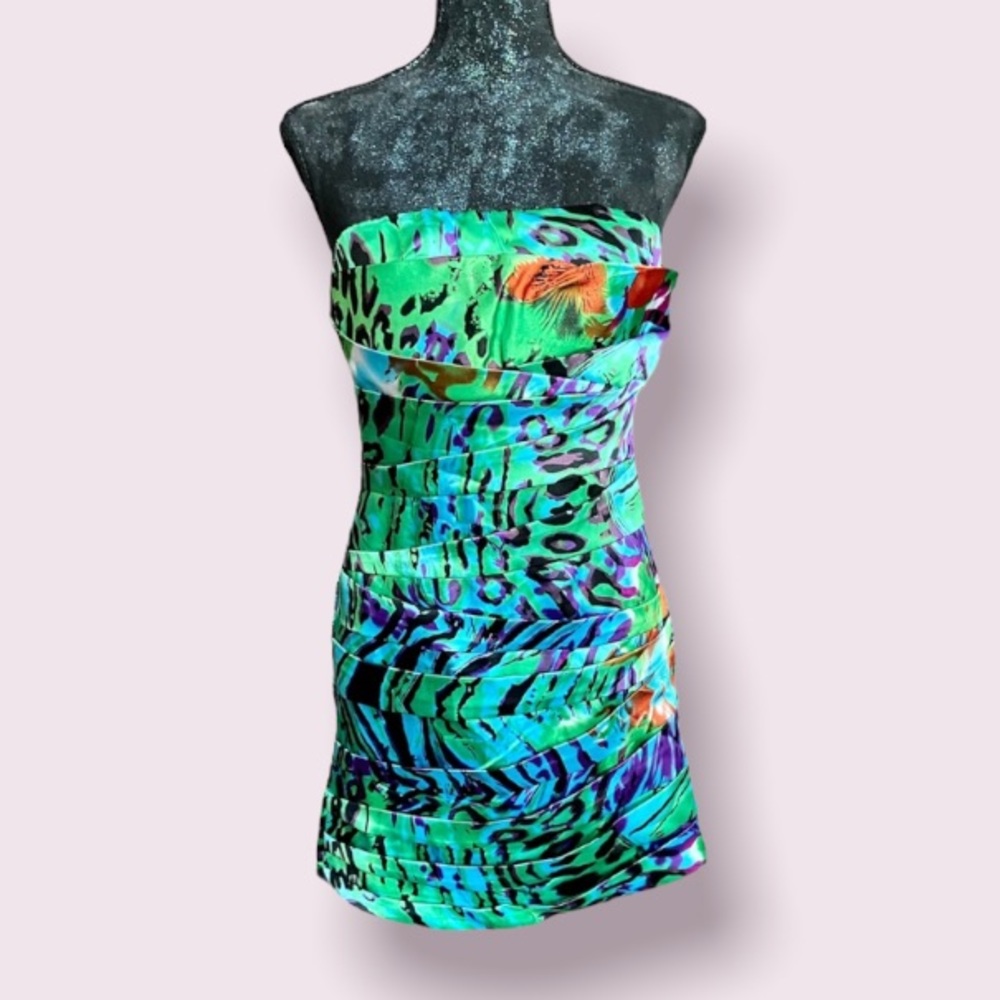 Snap Strapless Pleated Mini Sheath Colorful Leopard and Floral Dress